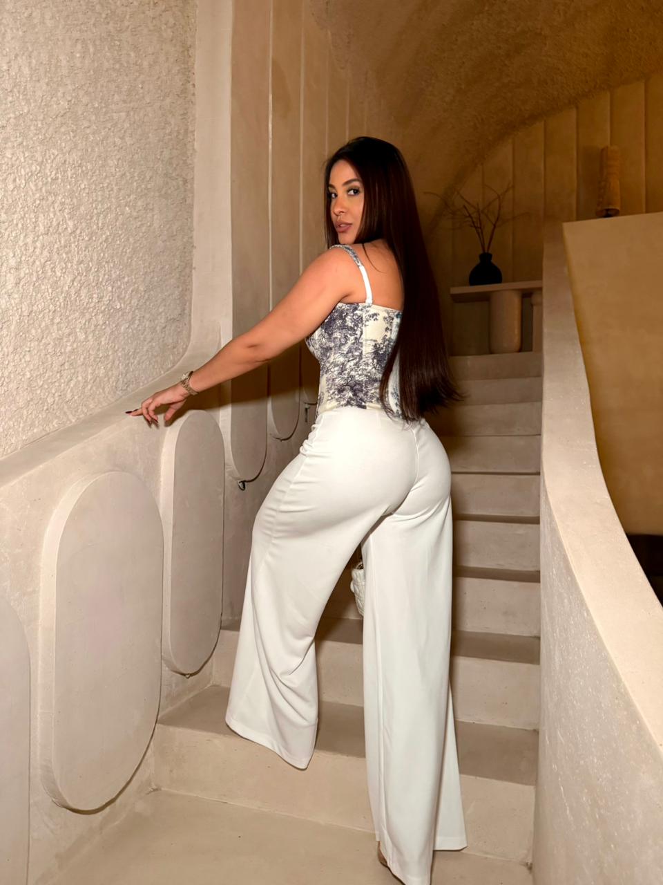 Tailored Wide-Leg Pants